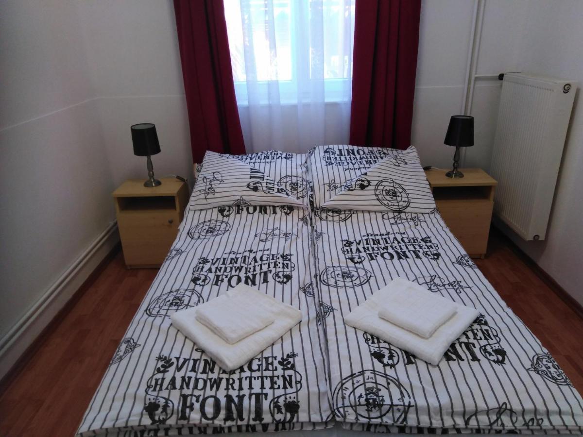 Arinza Apartman Vendeghaz Mezőkövesd Exterior foto