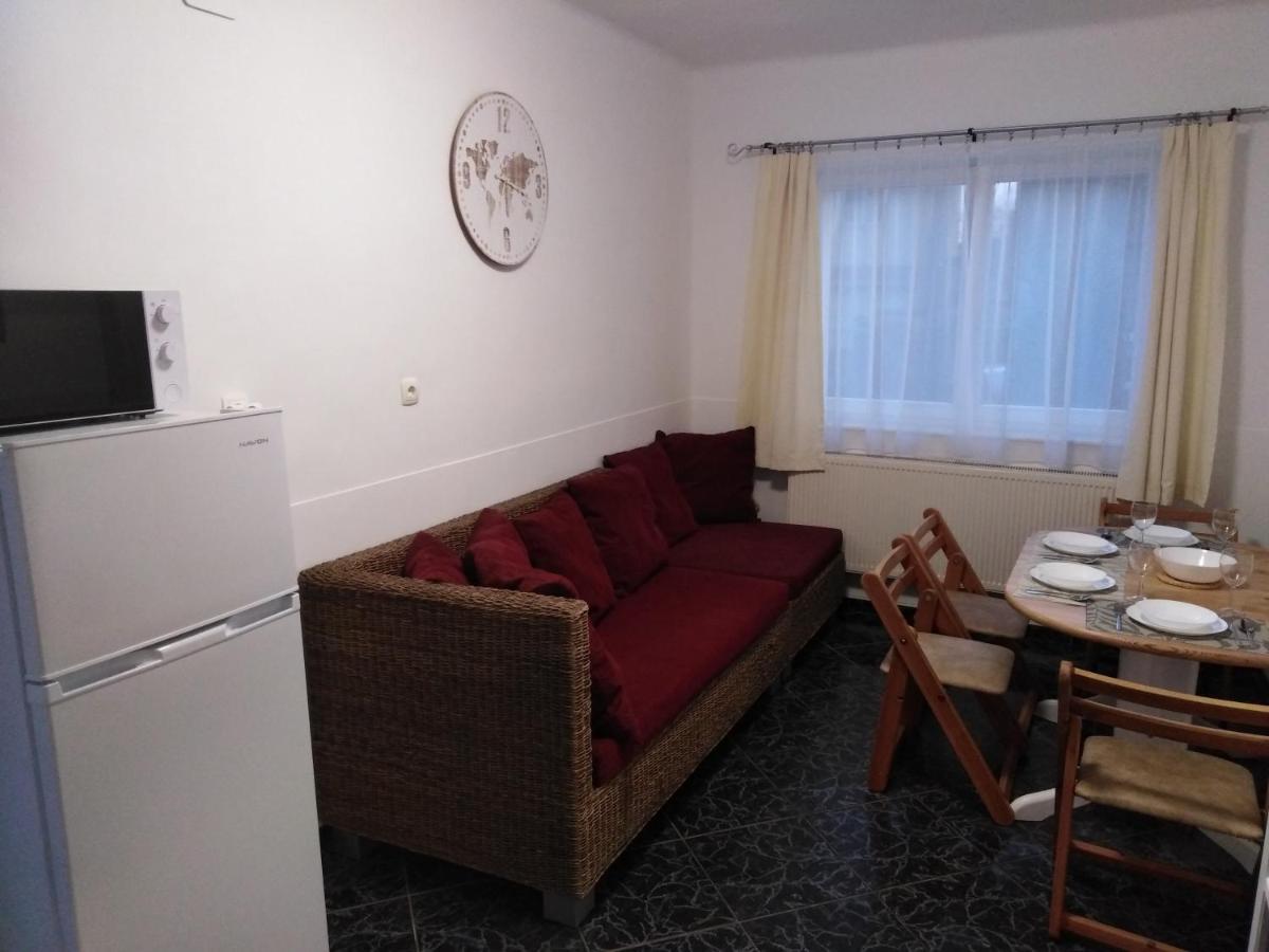 Arinza Apartman Vendeghaz Mezőkövesd Exterior foto