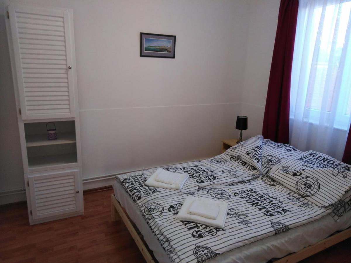 Arinza Apartman Vendeghaz Mezőkövesd Exterior foto