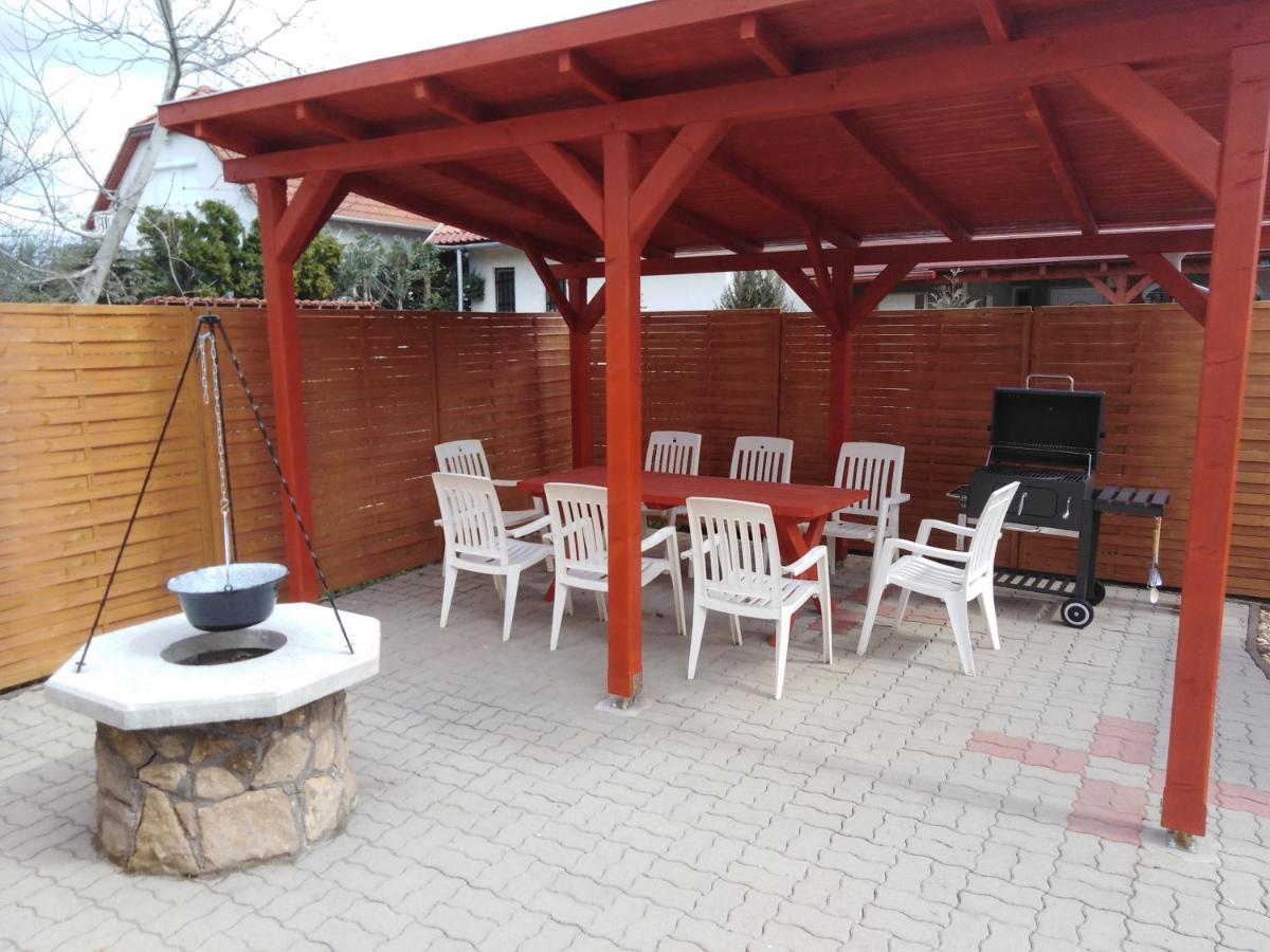 Arinza Apartman Vendeghaz Mezőkövesd Exterior foto